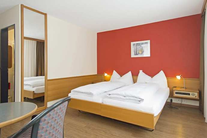 Imagen de la habitación del Hotel Sportcenter F&uuml;nf D&ouml;rfer. Foto 13