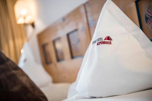 Imagen de la habitación del Hotel Sporthotel Alpenrose. Foto 10