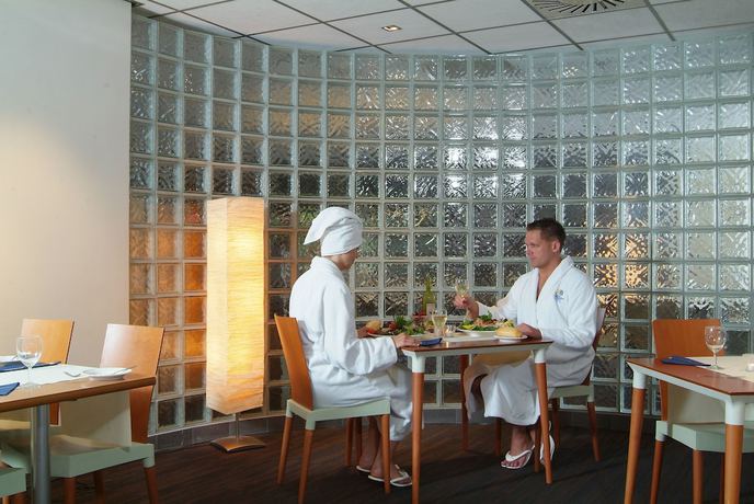 Imagen de la piscina del Hotel Sporthotel Bruurs. Foto 12