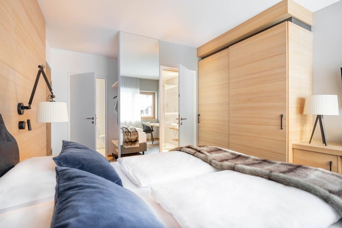 Imagen de la habitación del Hotel Sporthotel Chalets. Foto 7