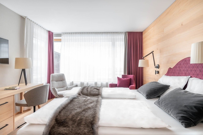 Imagen de la habitación del Hotel Sporthotel Chalets. Foto 8