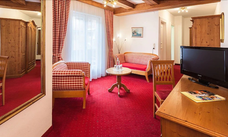 Imagen de la habitación del Hotel Sporthotel Cristall. Foto 3