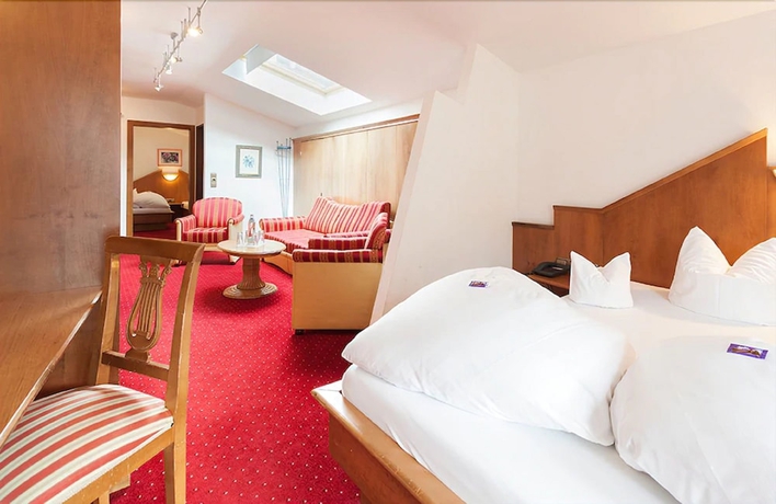 Imagen de la habitación del Hotel Sporthotel Cristall. Foto 4