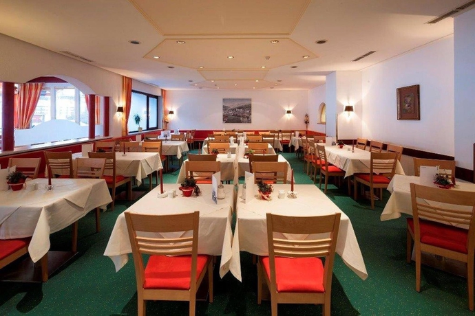 Imagen del bar/restaurante del Hotel Sporthotel Fontana. Foto 3