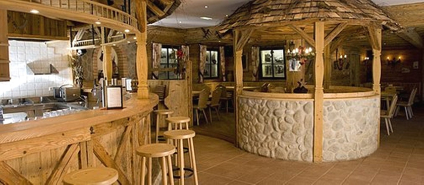 Imagen del bar/restaurante del Hotel Sporthotel Fontana. Foto 8
