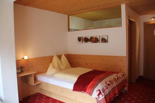 Imagen de la habitación del Hotel Sporthotel Grandau. Foto 8