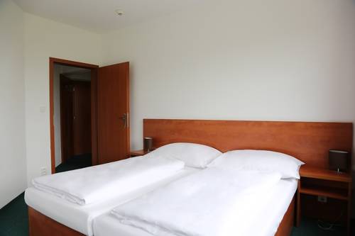 Imagen de la habitación del Hotel Sporthotel Hostivice. Foto 4