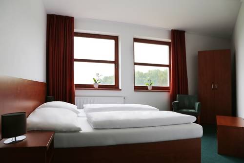 Imagen de la habitación del Hotel Sporthotel Hostivice. Foto 11