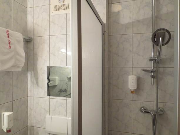 Imagen de la habitación del Hotel Sporthotel Kurz. Foto 13