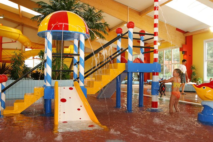Imagen de la piscina del Hotel Sporthotel Neuruppin - Apartmenthaus mit Ferienwohnungen. Foto 20