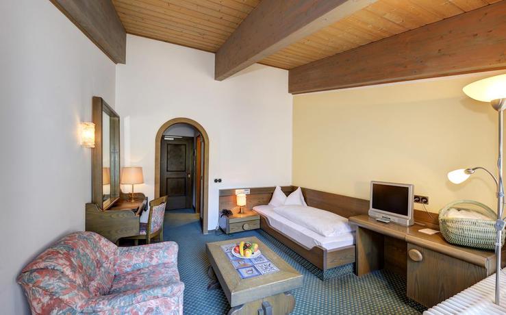 Imagen de la habitación del Hotel Sporthotel Obereggen. Foto 4