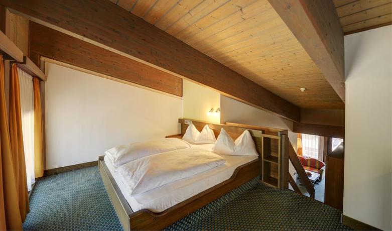 Imagen de la habitación del Hotel Sporthotel Obereggen. Foto 9