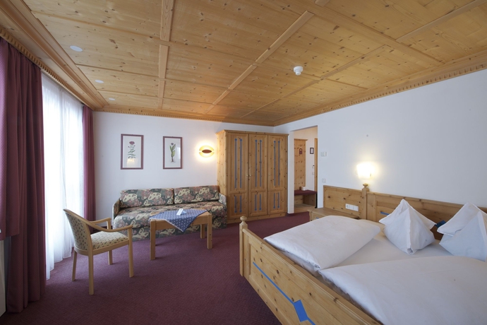 Imagen de la habitación del Hotel Sporthotel Panorama. Foto 2