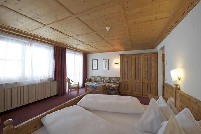 Imagen de la habitación del Hotel Sporthotel Panorama. Foto 3