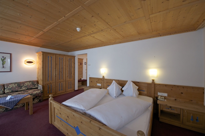 Imagen de la habitación del Hotel Sporthotel Panorama. Foto 4