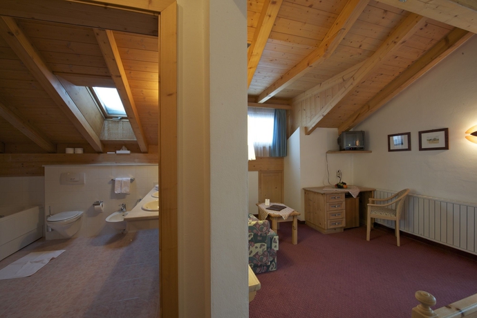 Imagen de la habitación del Hotel Sporthotel Panorama. Foto 9