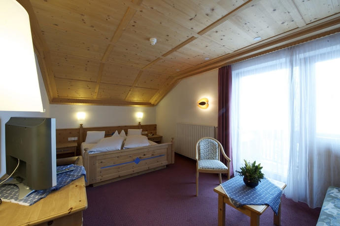 Imagen de la habitación del Hotel Sporthotel Panorama. Foto 12