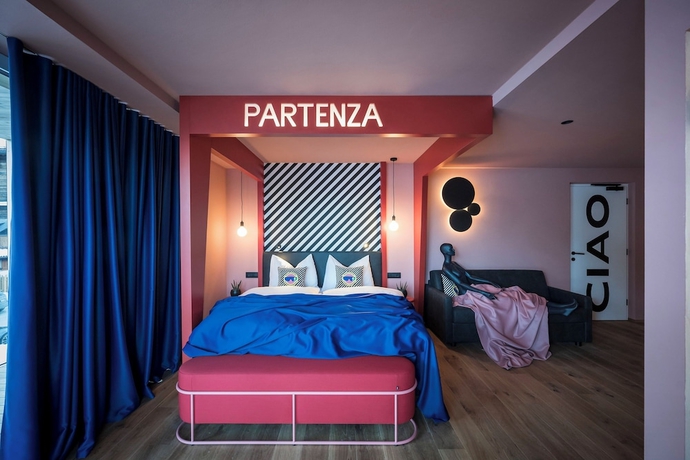 Imagen de la habitación del Hotel Sporthotel Passo Carezza. Foto 10