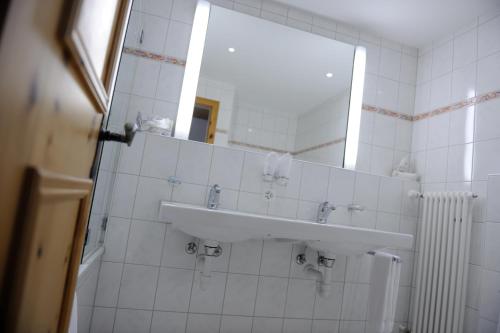 Imagen de la habitación del Hotel Sporthotel Pontresina. Foto 7