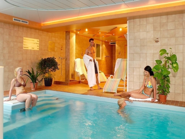 Imagen de la piscina del Hotel Sporthotel Schieferle. Foto 18