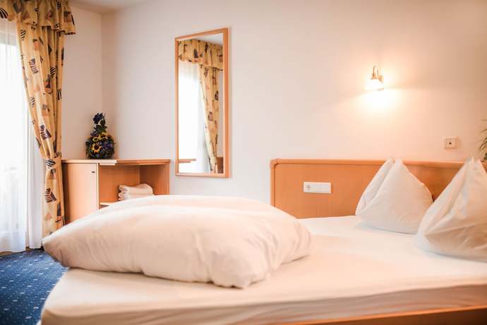 Imagen de la habitación del Hotel Sporthotel St. Michael. Foto 3