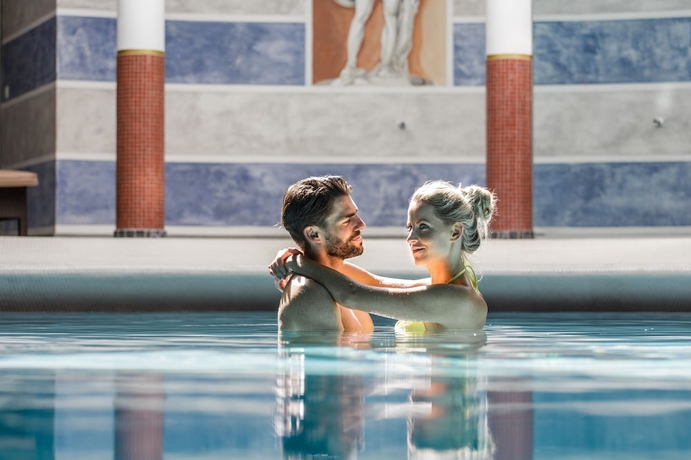 Imagen de la piscina del Hotel Sporthotel Wagrain. Foto 14