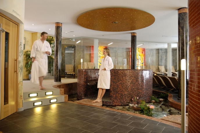 Imagen de la piscina del Hotel Sporthotel Wagrain. Foto 17