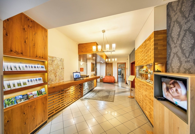 Imagen de los interiores del Hotel Sporthotel Z&aacute;toň. Foto 15