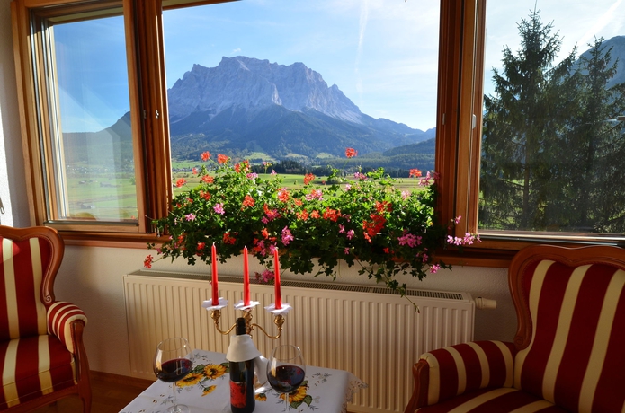 Imagen de los interiores del Hotel Sporthotel Zugspitze. Foto 13
