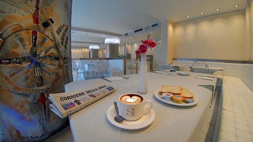 Imagen del bar/restaurante del Hotel Sporting Brugherio. Foto 6