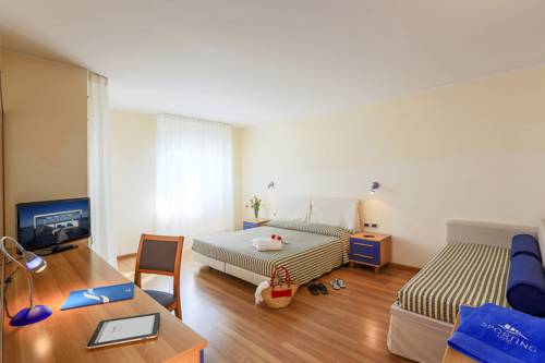 Imagen de la habitación del Hotel Sporting, Casalbordino. Foto 3