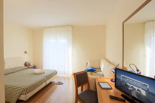 Imagen de la habitación del Hotel Sporting, Casalbordino. Foto 4