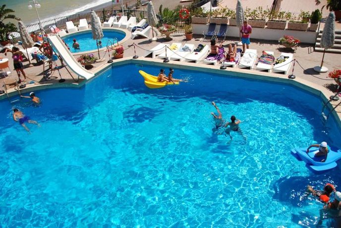 Imagen de la habitación del Hotel Sporting Club. Foto 6