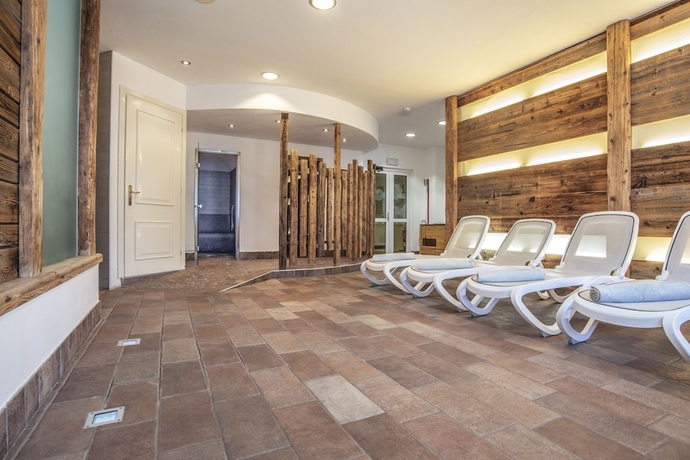 Imagen de la piscina del Hotel Sporting Clubresidence. Foto 16