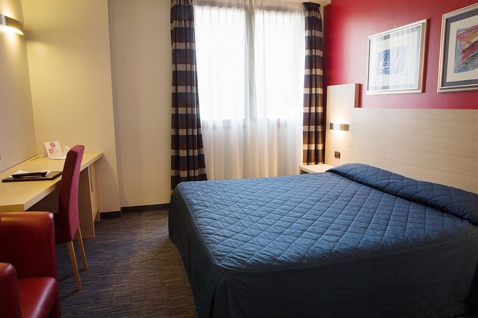 Imagen de la habitación del Hotel Sporting Cologno. Foto 8