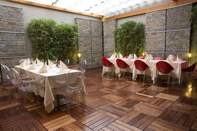 Imagen del bar/restaurante del Hotel Sporting Cologno. Foto 6