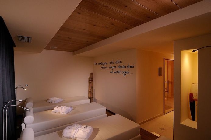 Imagen de los interiores del Hotel Sporting Ravelli. Foto 15