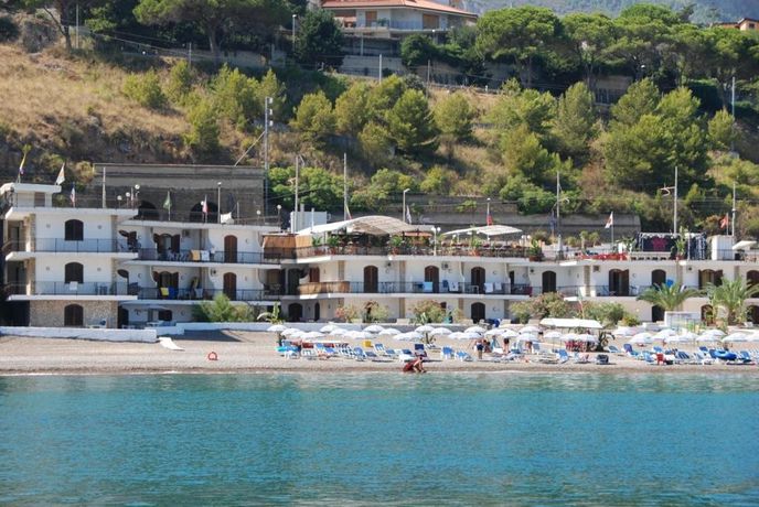 Imagen de los exteriores del Hotel Sporting Residence Club. Foto 9