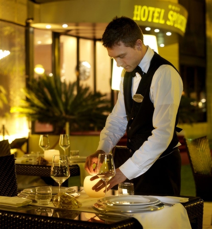 Imagen del bar/restaurante del Hotel Sporting, Rimini. Foto 4