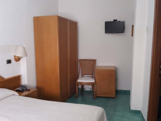 Imagen de la habitación del Hotel Sporting, Sepano. Foto 6