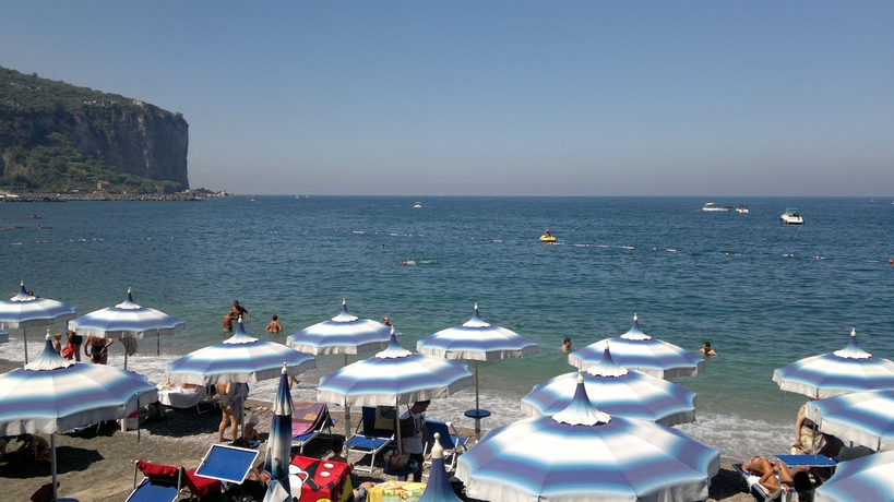 Imagen de los exteriores del Hotel Sporting, Sepano. Foto 10