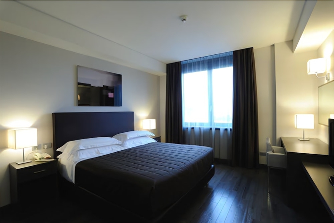 Imagen de la habitación del Hotel Sporting, Teramo. Foto 11