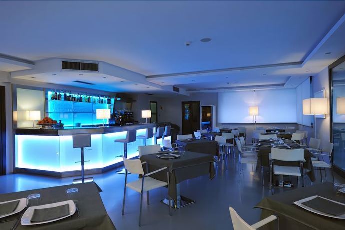 Imagen del bar/restaurante del Hotel Sporting, Teramo. Foto 5