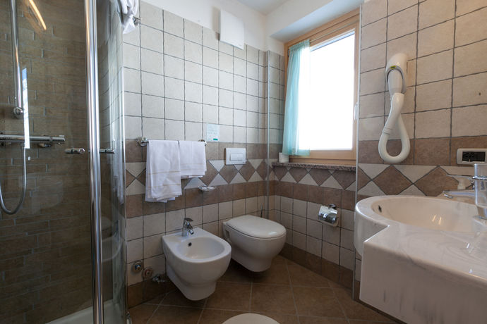 Imagen de la habitación del Hotel Sporting, Vermiglio. Foto 8