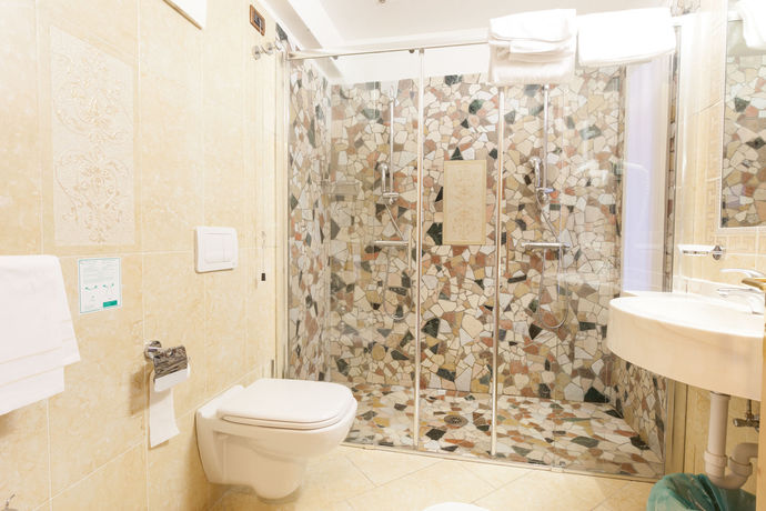 Imagen de los exteriores del Hotel Sporting, Vermiglio. Foto 10