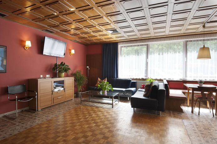 Imagen de los interiores del Hotel Sportland Inn. Foto 20