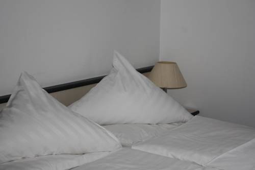 Imagen de la habitación del Hotel Sportpark Isernhagen. Foto 4