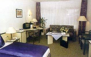 Imagen de la habitación del Hotel Sportpark Isernhagen. Foto 6