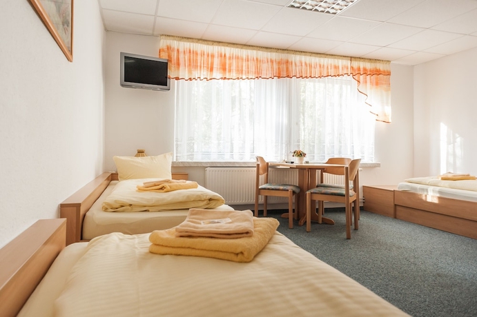 Imagen de los interiores del Hotel Sportpension Dresden. Foto 18