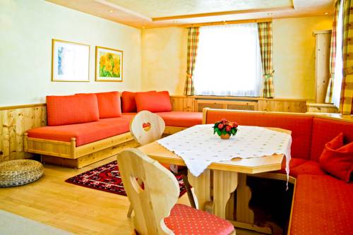 Imagen de la habitación del Hotel Sportpension Elisabeth. Foto 13